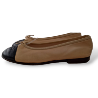 Sapatilha Chanel Bicolor Bege e Preta - 35