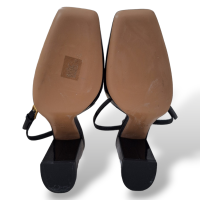 Sapato Valentino One Stud Preto em Verniz-37
