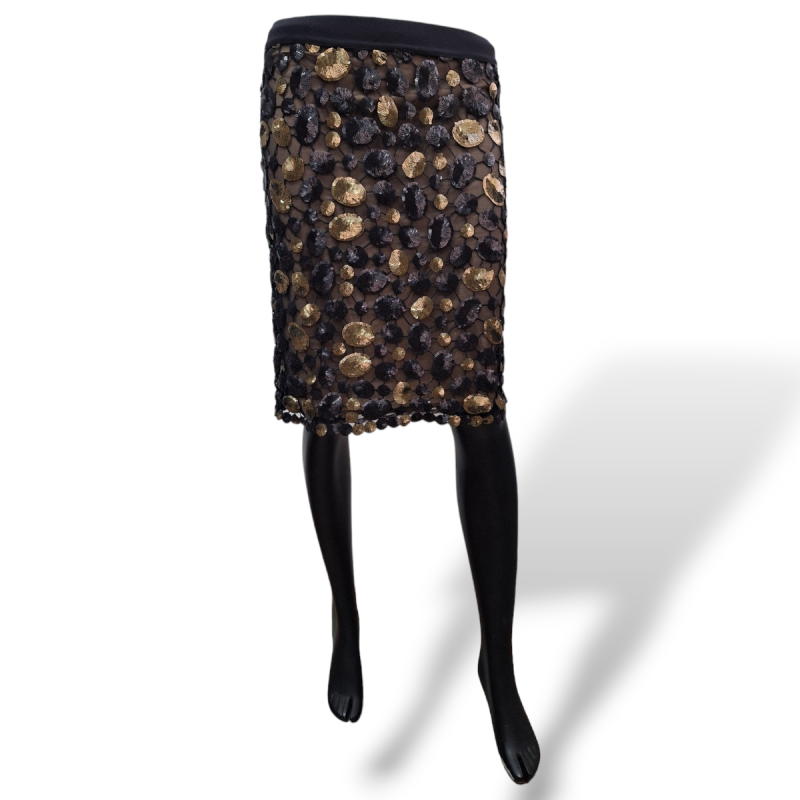 Saia BCBG Max Zaria Preta com Paetes Dourados Forrada - S Saia BCBG Max Zaria Preta com Paetes Dourados Forrada - S