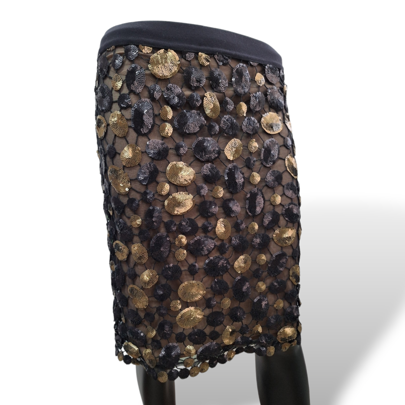 Saia BCBG Max Zaria Preta com Paetes Dourados Forrada - S Saia BCBG Max Zaria Preta com Paetes Dourados Forrada - S