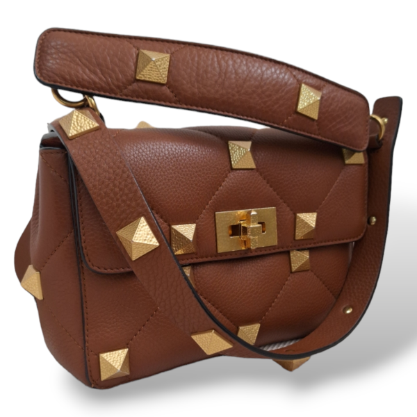 Bolsa Valentino Roman Stud Caramelo