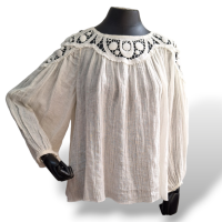 Blusa Chloé Off White com babado Detalhes na Frente-36