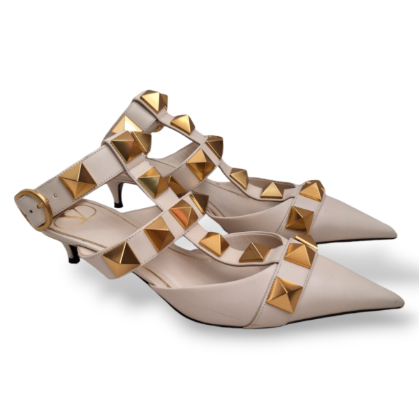 Sapatilha Valentino Rockstud Off White com Dourado - 35