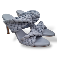 Sandália Bottega Veneta The Curve Intrecciato Azul - 34