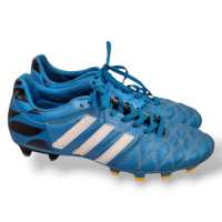 Chuteira Adidas Azul de campo-38