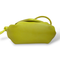 Bolsa Bottega Veneta Beak Amarela