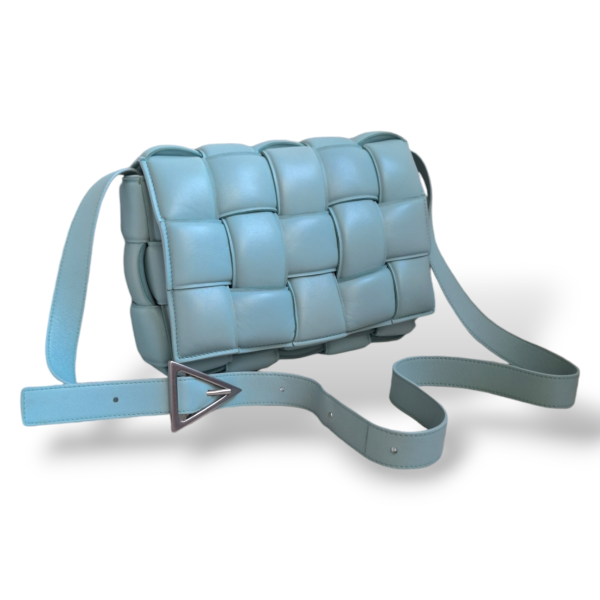 Bolsa Bottega Veneta Cassette Padded Azul