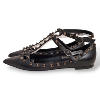 Sapatilha Valentino Rockstud Preta-36