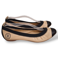 Sapatilha Chanel Preta e Bege-36