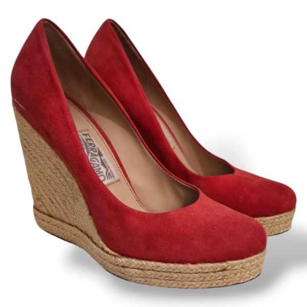 Anabela Salvatore Ferragamo Camurça Vermelha-38 Anabela Salvatore Ferragamo Camurça Vermelha-38