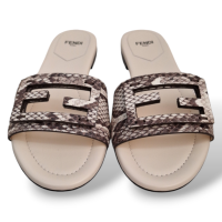 Rasteira Fendi FF Baguette-37