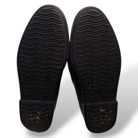Bota Burberry Roscot Belted Preta-37