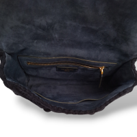 Bolsa Valentino Garavani em Cashmere Medium Roman Stud Azul Marinho
