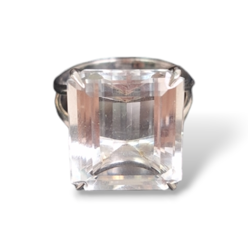 Anel HStern em Ouro Branco e Cristal de Rocha Anel HStern em Ouro Branco e Cristal de Rocha