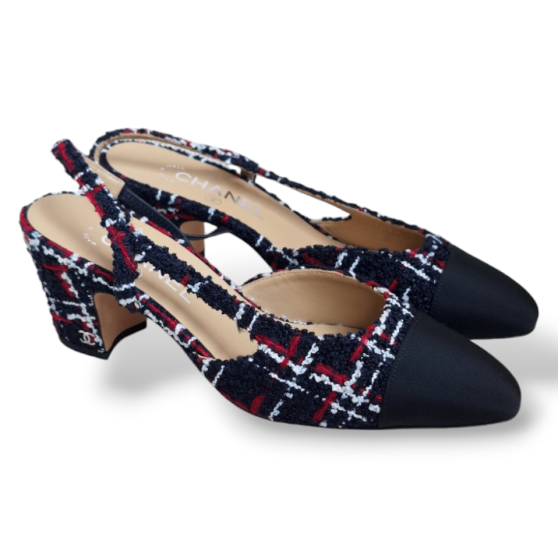 Slingback Chanel em Tweed Marinho