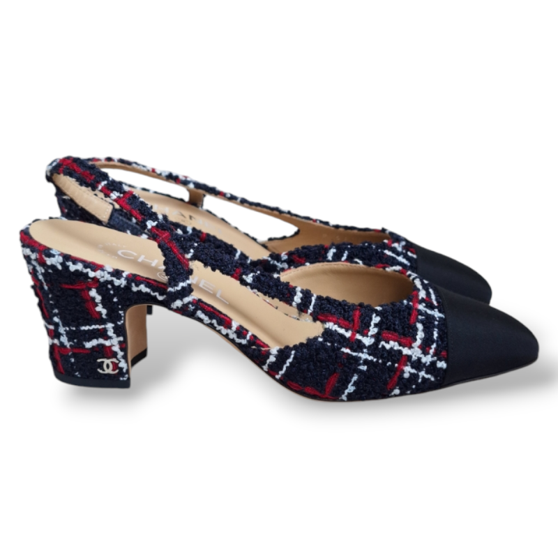 Slingback Chanel em Tweed Marinho