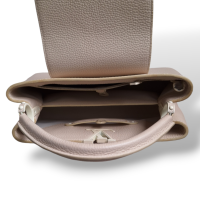 Bolsa Louis Vuitton Capucines BB Snow