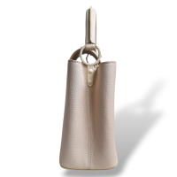 Bolsa Louis Vuitton Capucines BB Snow