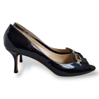 Scarpin Jimmy Choo Verniz Preto Fivela Dourada