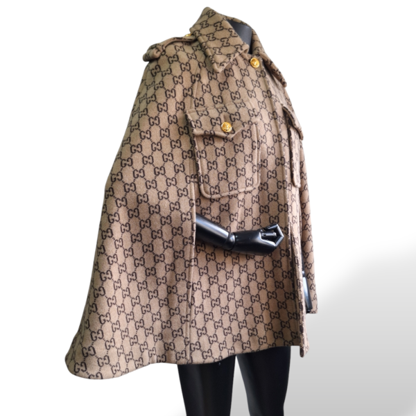 Capa Gucci GG de Lã Tam Small-P