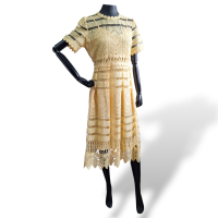 Vestido Maje Amarelo de Renda com Forro-40