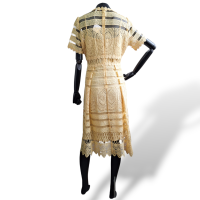 Vestido Maje Amarelo de Renda com Forro-40
