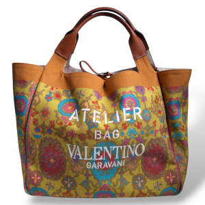 Bolsa Valentino Garavani Large Escape Tote 