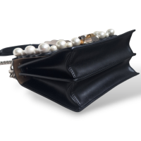 Bolsa Fendi Kan I Liberty Pearl Small Preta