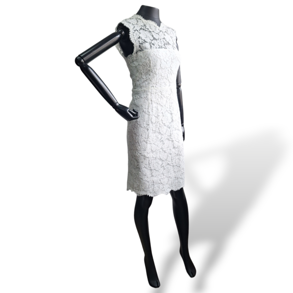 Vestido Valentino de Renda Off White- 42 Vestido Valentino de Renda Off White- 42