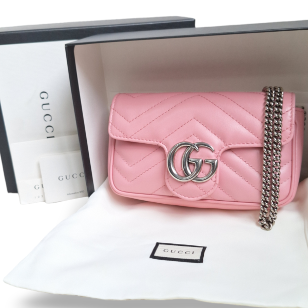 Bolsa Gucci Marmont Super Mini Rosa
