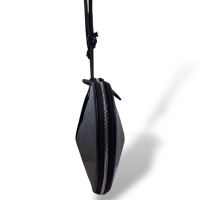 Bolsa Alaia Le Coeur Preta de Verniz 