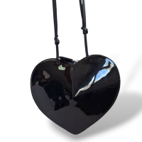 Bolsa Alaia Le Coeur Preta de Verniz 
