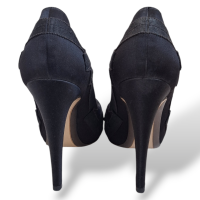 Peep Toe Salvatore Ferragamo Preto em Tecido