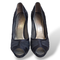 Peep Toe Salvatore Ferragamo Preto em Tecido