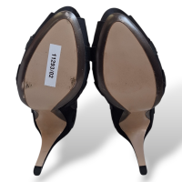 Peep Toe Salvatore Ferragamo Preto em Tecido