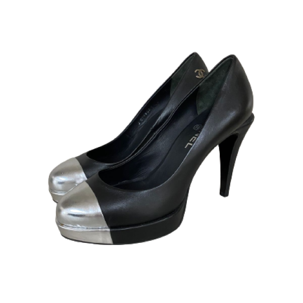 Pump Chanel Cap Toe Couro Preto-36