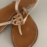 Rasteira Tory Burch Dourada 35