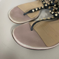 Rasteira Valentino Spikes Preta - 37