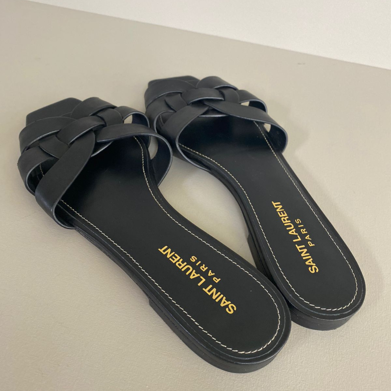 Rasteira Yves Saint Laurent Tribute Couro Preto - 38