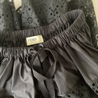 Saia Fendi Preta 40