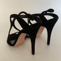 Sandália Alexander McQueen Veludo Preta