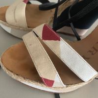 Sandália Burberry Anabela Tecido - 36
