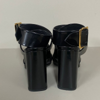 Sandália Burberry Couro Box Preto-35