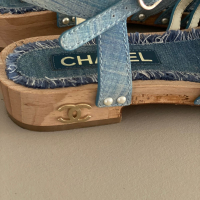 Sandália Chanel 2018 Cross Strap Wood Ankle Strap Slingback