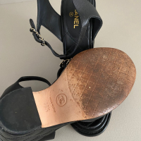 Sandália Chanel Wedge Matelassê Lambiskin Preta - 35