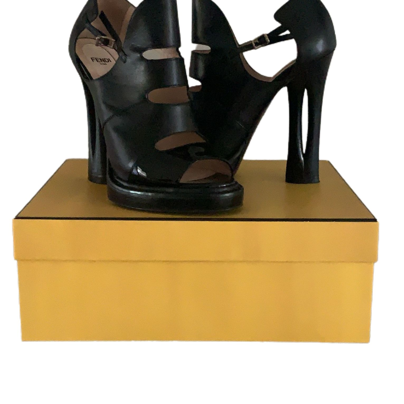 Sandália Fendi Bootie Heelsx Couro Preta