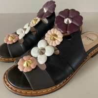 Sandália Fendi Flowerland Preta-36