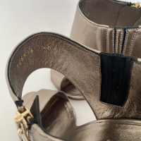 Sandália Gucci Metalizada Dourada