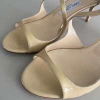 Sandália Jimmy Choo Verniz Bege - Nunca Usada - 39