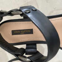 Sandália Louis Vuitton Preta Pedraria